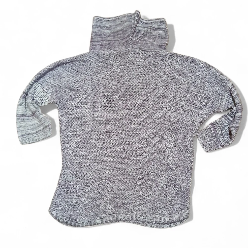 Maurices Women's Size Small Heathered Gray Cowl Neck Sweater